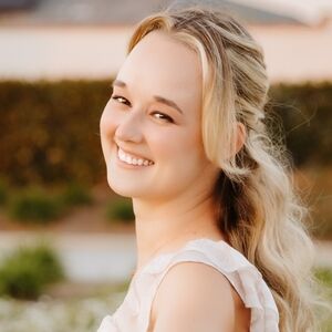 Meet your Posher, Lilia